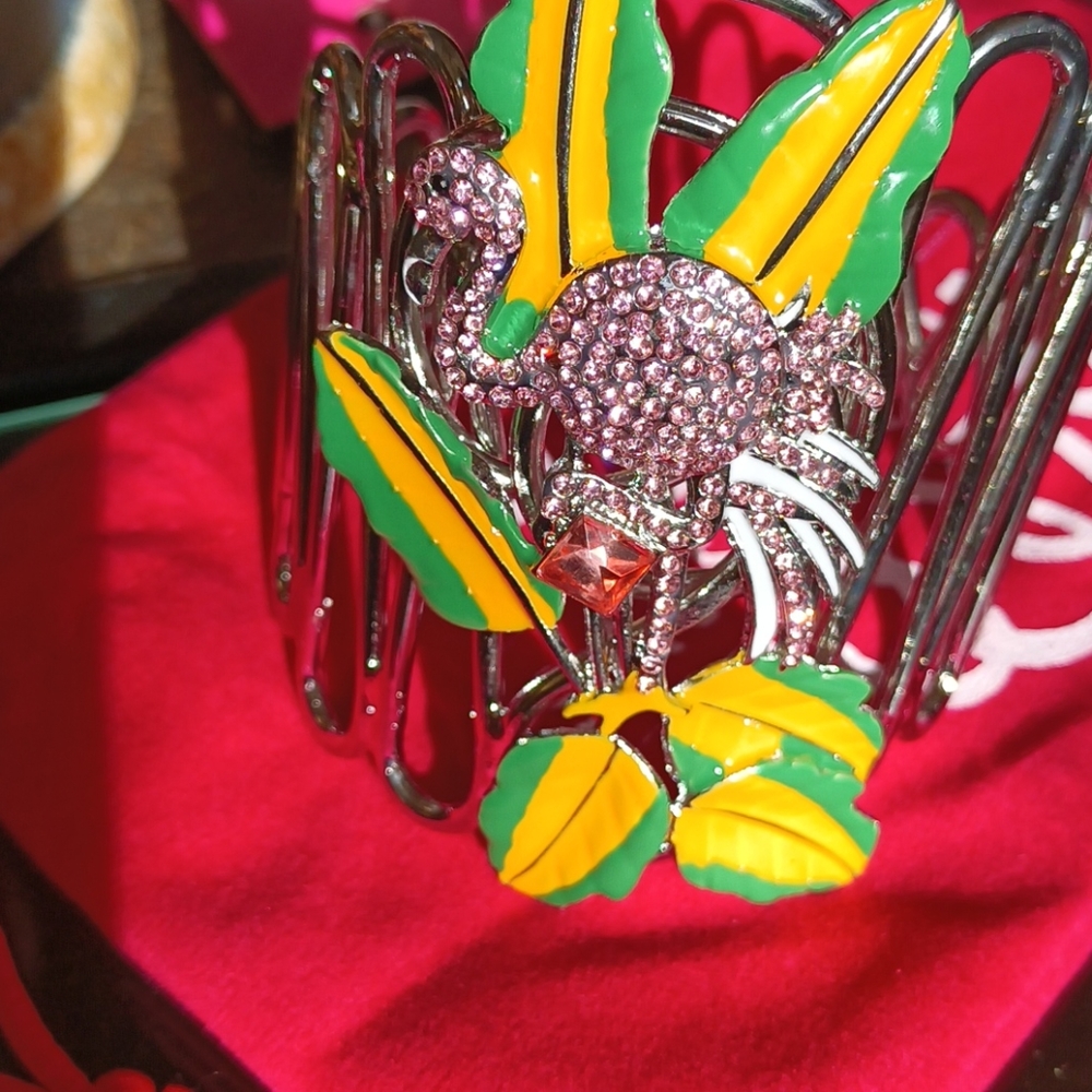 Cuffs bracelet